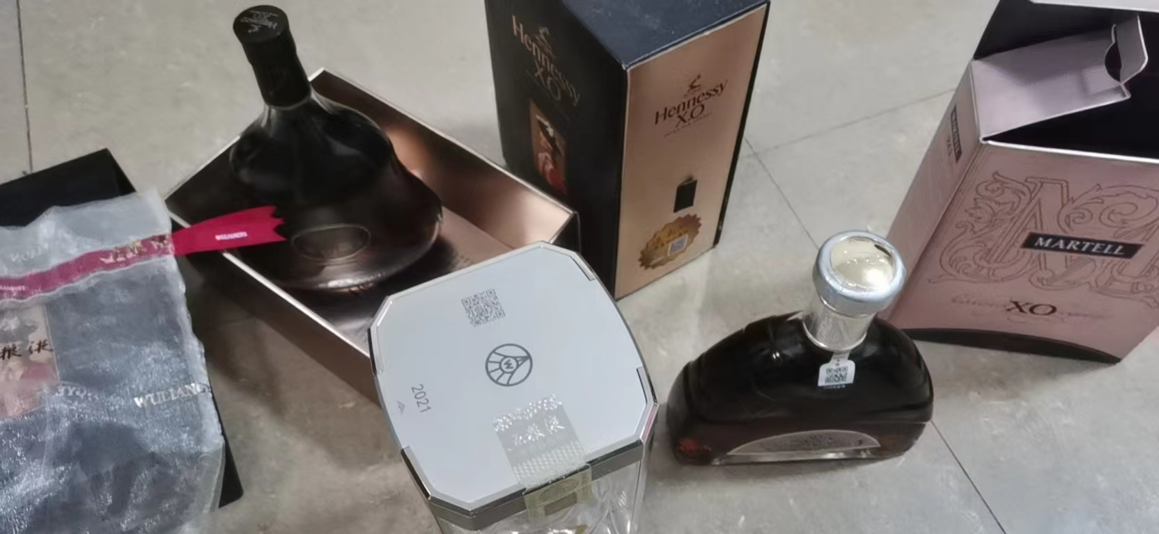 英德-青塘镇750ml洋酒回收一般单价多少